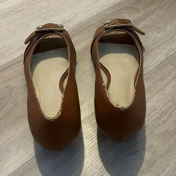 Shoes - Picture 6 of 9